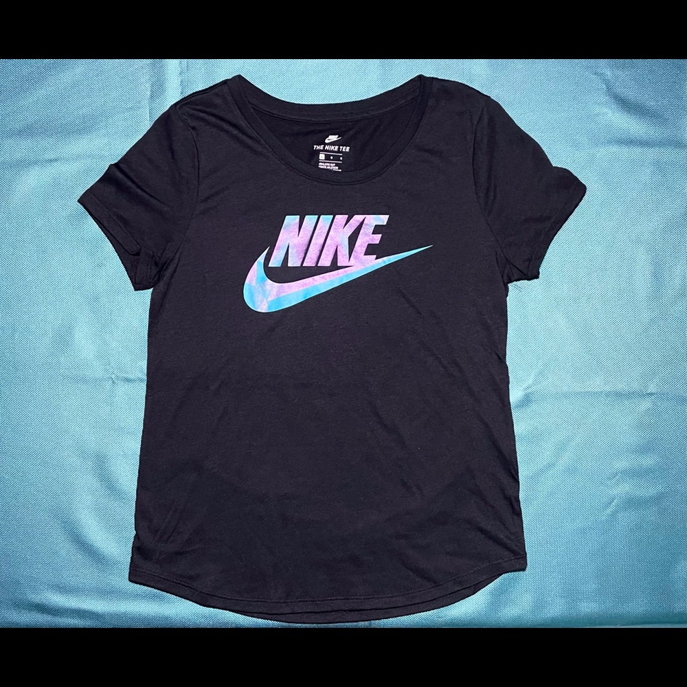 Nike Black Short Sleeve T-shirt with Blue/Purple Metallic Duochrome Logo